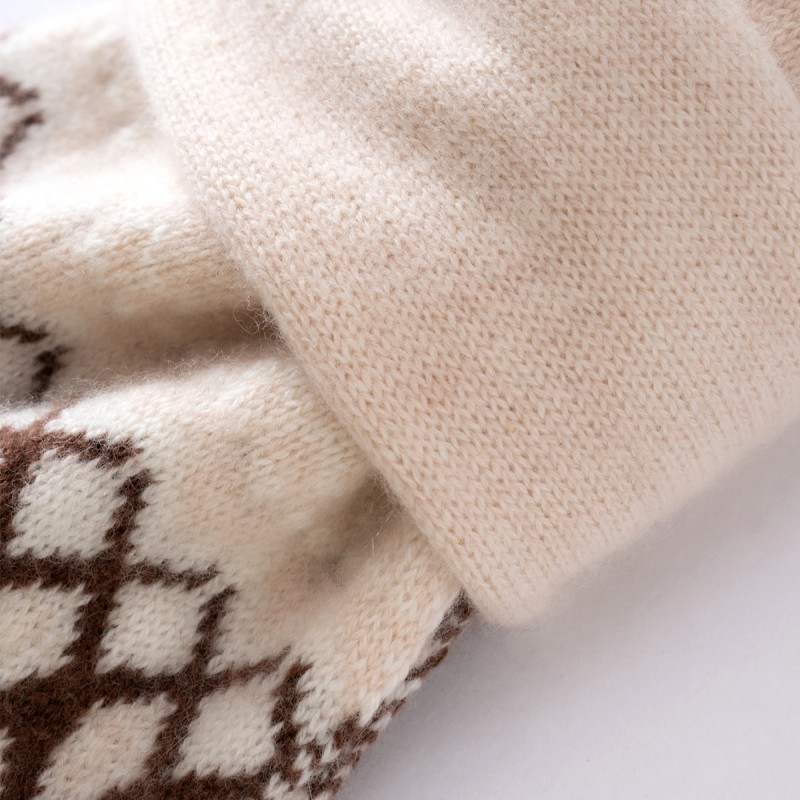 Simple Jacquard Knit Scarf