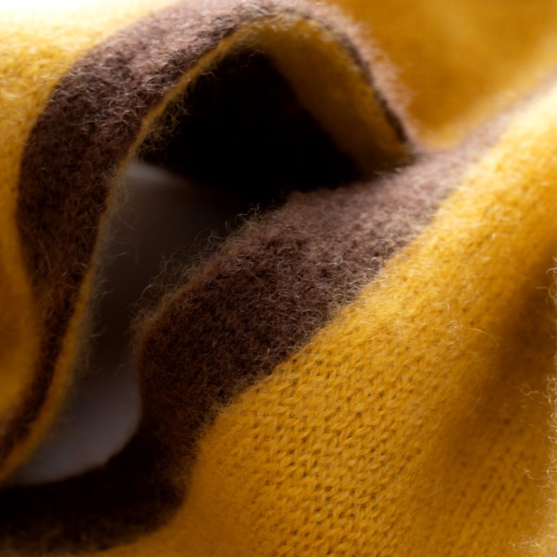 Color Blocked Narrow Knit Scarf