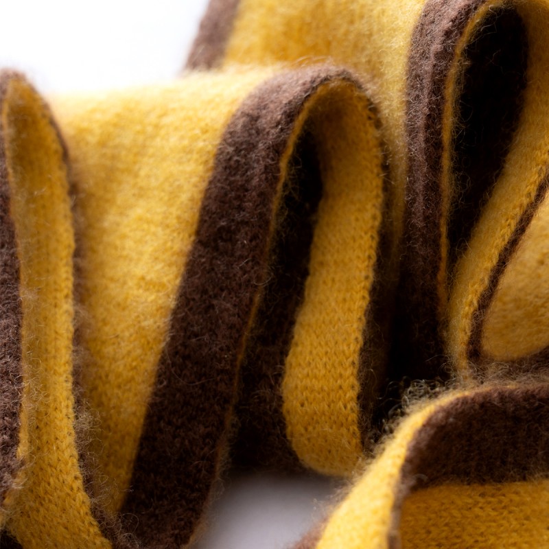 Color Blocked Narrow Knit Scarf