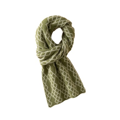 Diamond Pattern Warm Knit Scarf