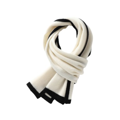 Stylish and Versatile Color Blocked Scarf