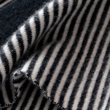 Triangular Color Blocked Striped Shawl