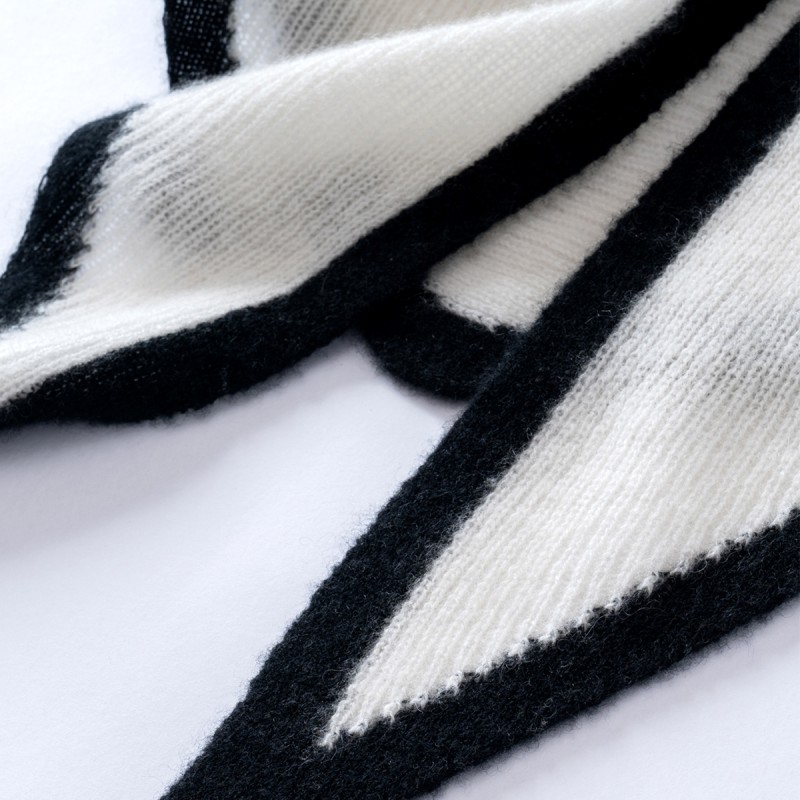 Color Blocked Warm Triangle Shawl